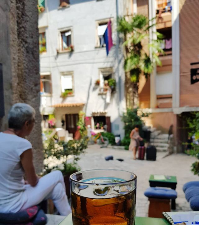 Ice Tea in Rovinj - allen einen tollen, sonnigen Tag 😊
#sonne #urlaub #icetea #kroatien #croatia #meer